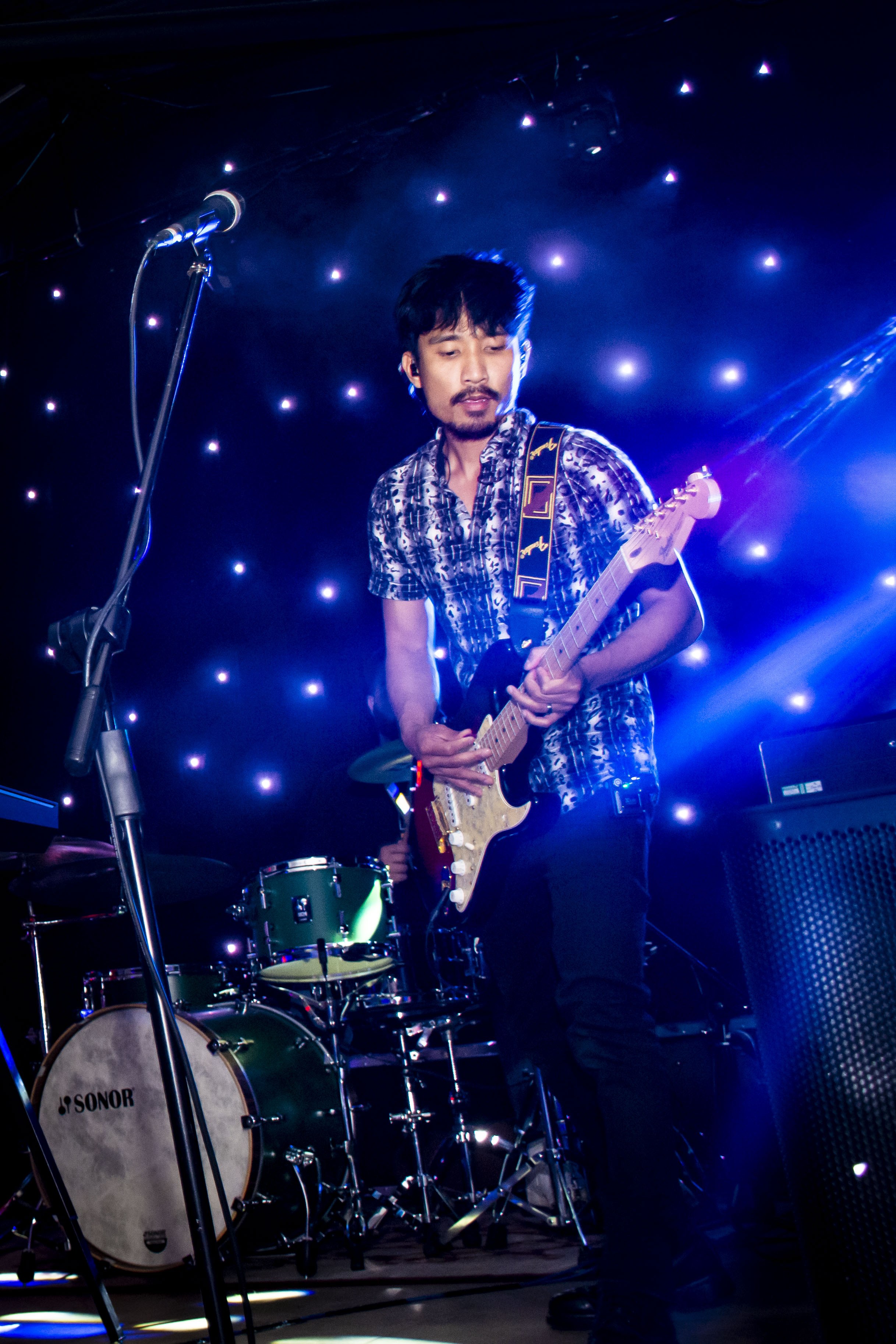 Half Cut Band Band for hire guitarist