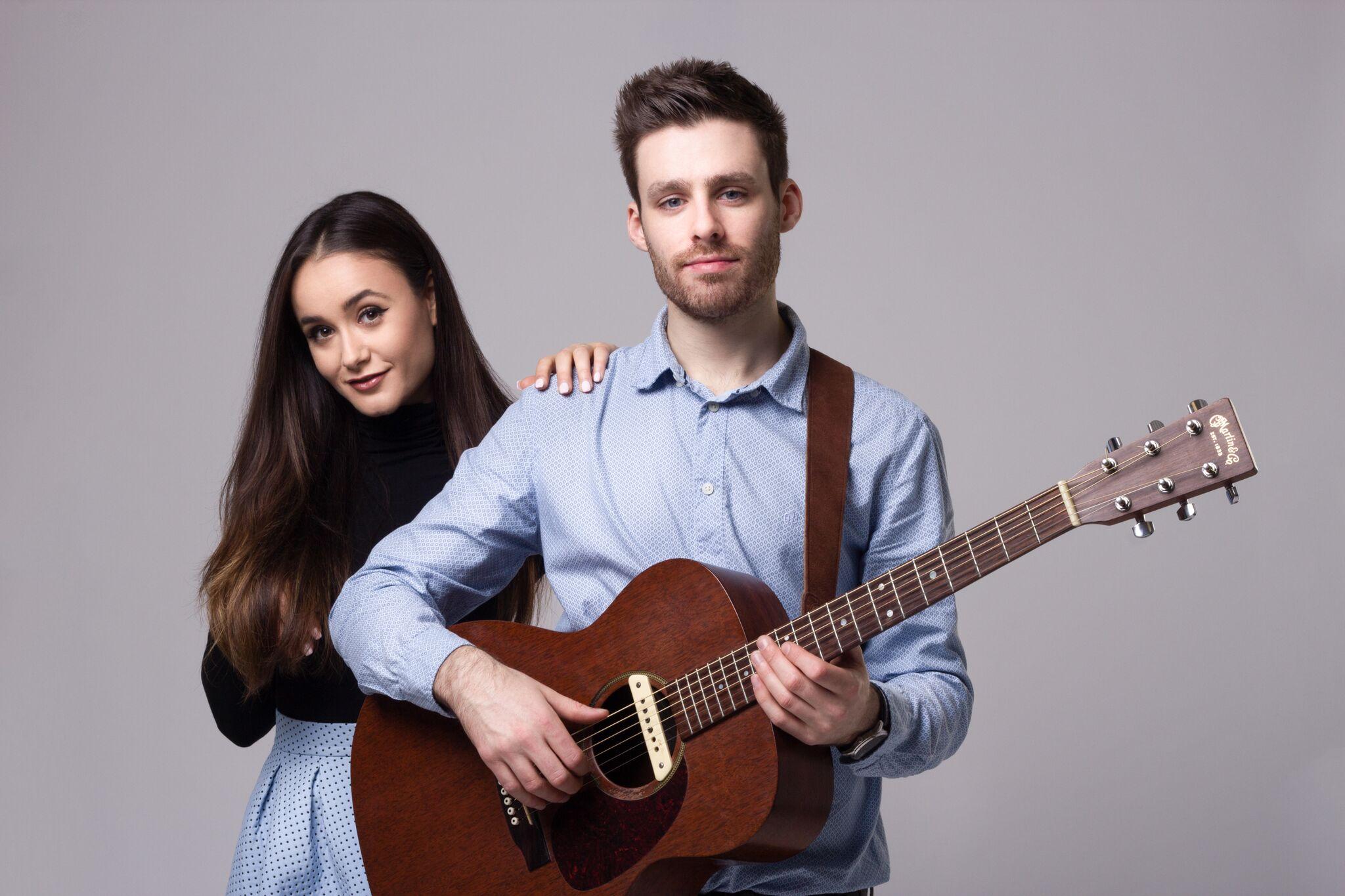 High Tones Duo | Hampshire Acoustic Duo For Hire