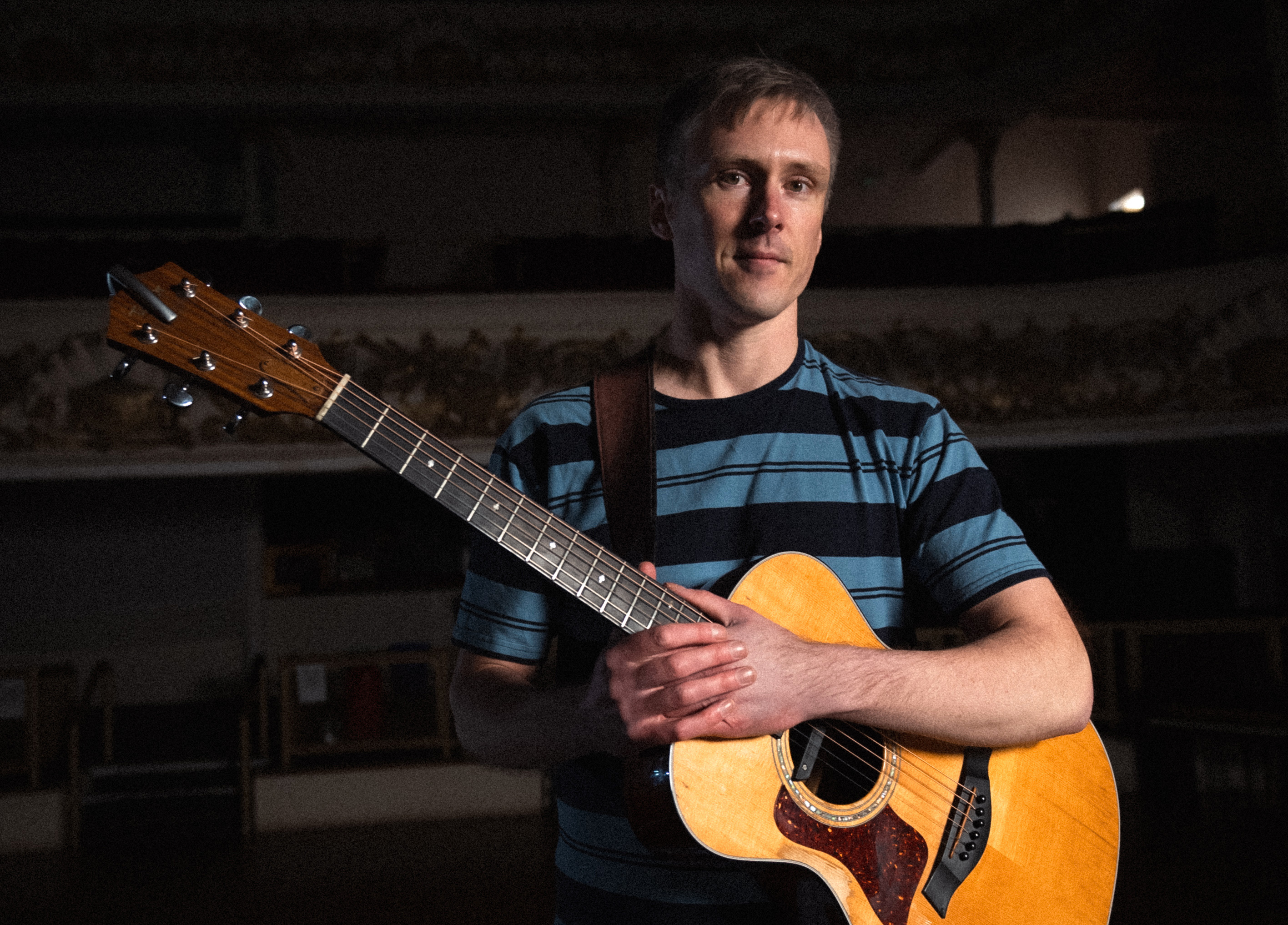 Paul Williams | Manchester Acoustic Singer Guitarist For Hire