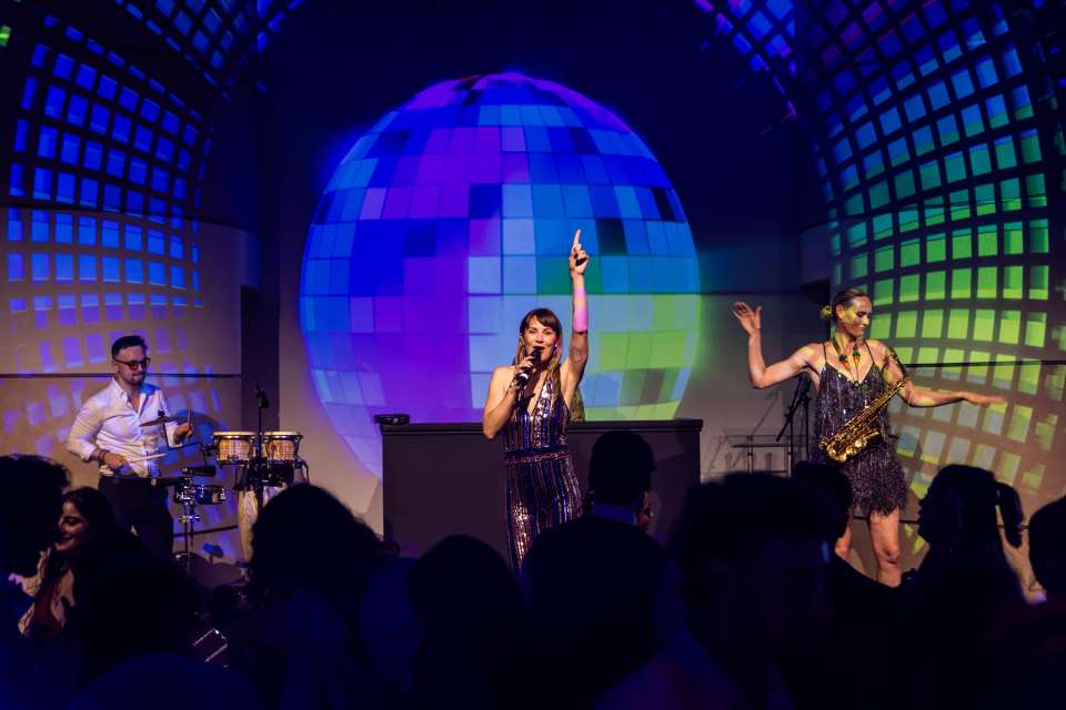 Haus of Dance London Pop and Disco Party Band For Hire 13