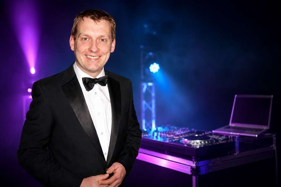 DJ Bob | Manchester DJ For Hire Main