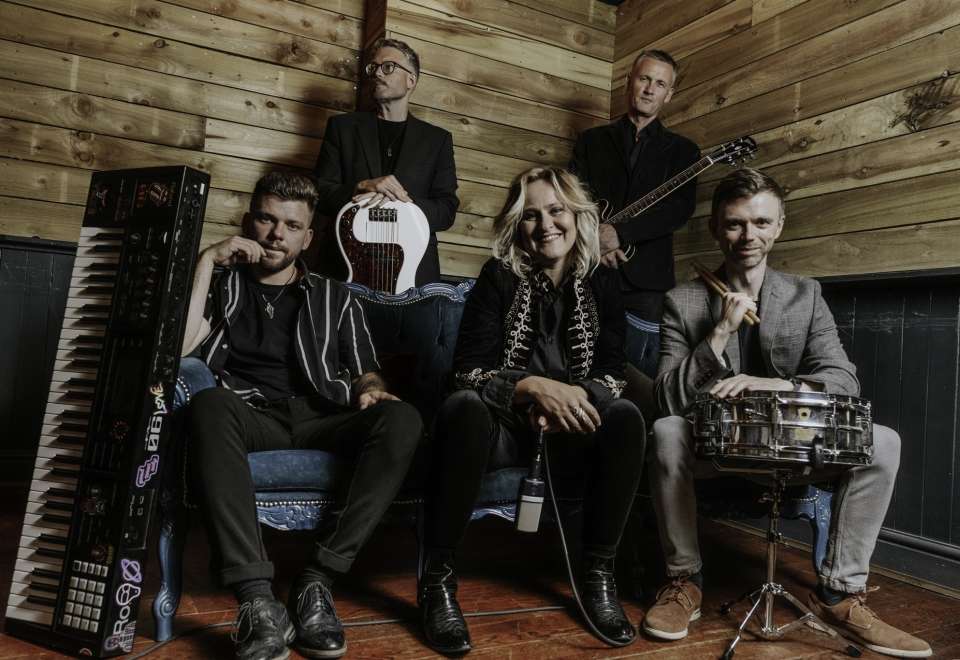 Jodi and The Jags | Warwickshire Pop and Soul Band For Hire