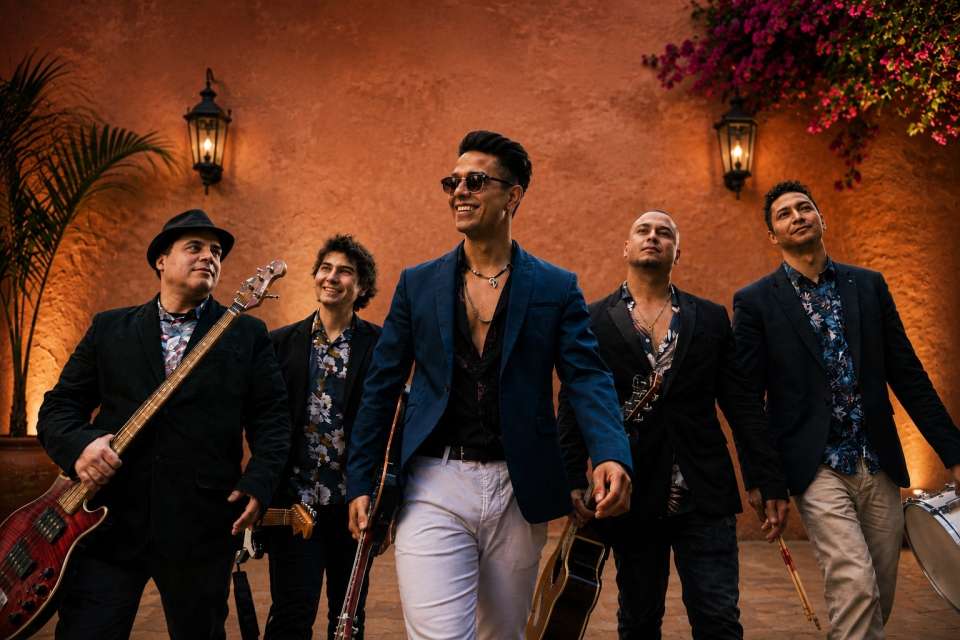 Latinos | London Latin Band For Hire Main