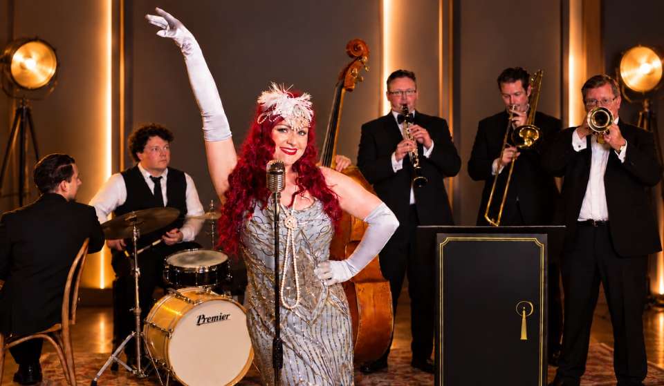 Lily Von Rouge Derbyshire Vintage Singer For Hire Main