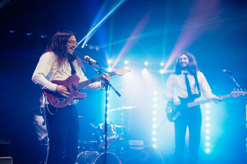 On The Floor Bristol Rock and Pop Band For Hire new6