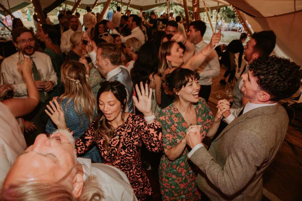 Soul System | Surrey Pop and Soul Band For Hire 9