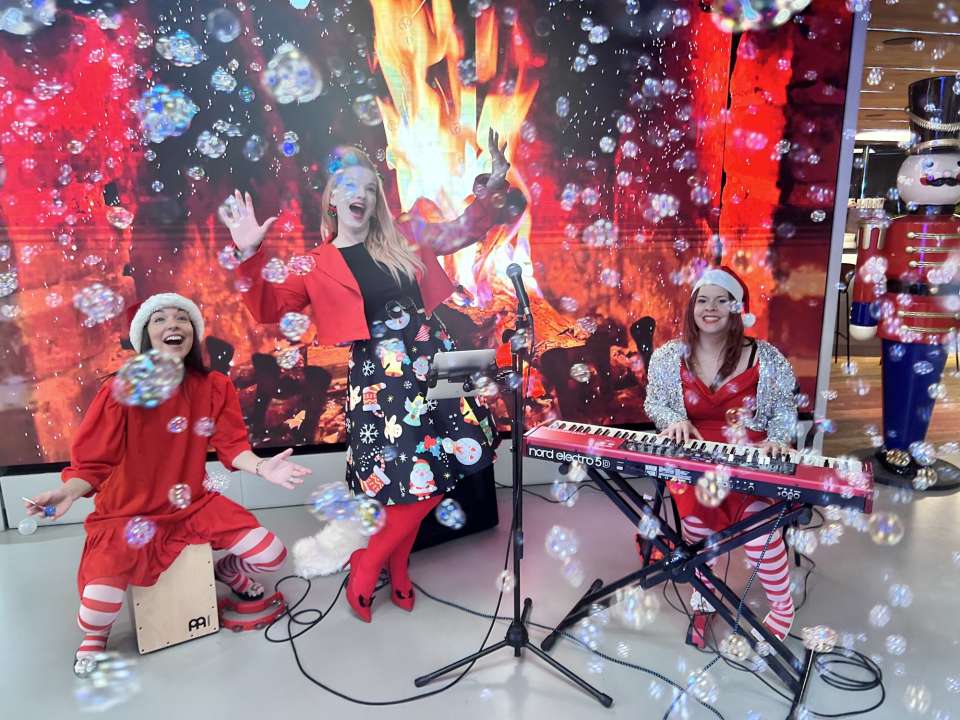 The Christmas Soul Girls Christmas Vocal Harmony Group In London 13