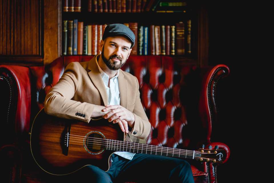 The Ultimate Guide to Booking a Guitarist